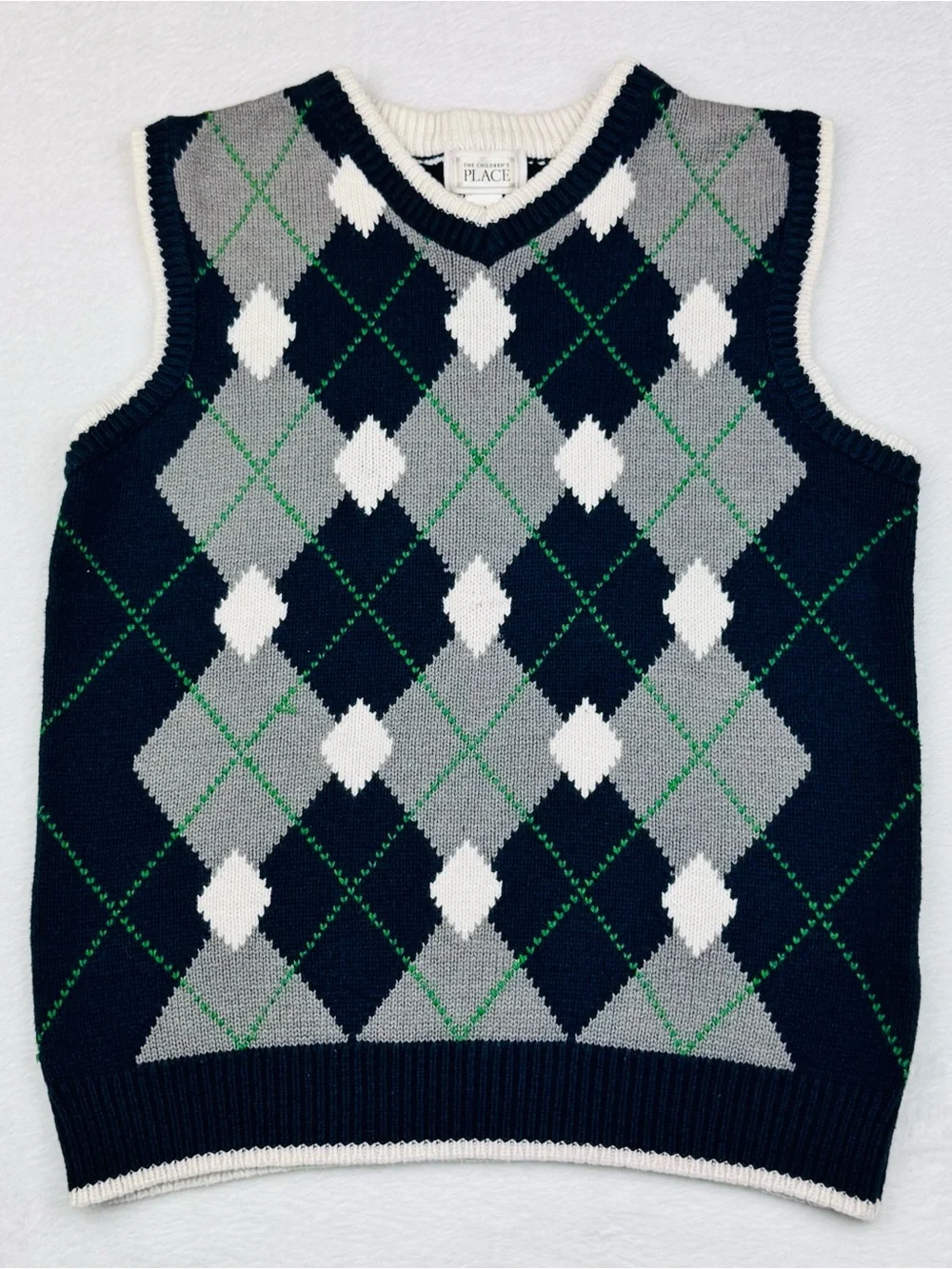 The Children’s Place Lot of 2 Boys Sweater Vest. Both size M (7/8).
